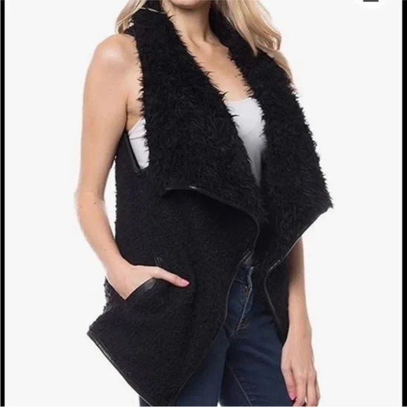 Medium Love Tree Black Teddy Sherpa Open Front Faux Fur Vest - Picture 2 of 12